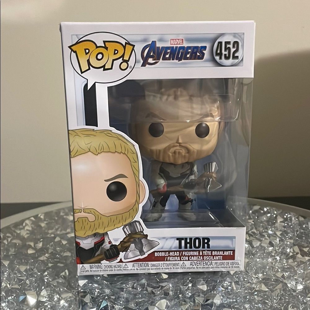 Funko Pop! Marvel Avengers Thor #452 collectible vinyl toy figure
